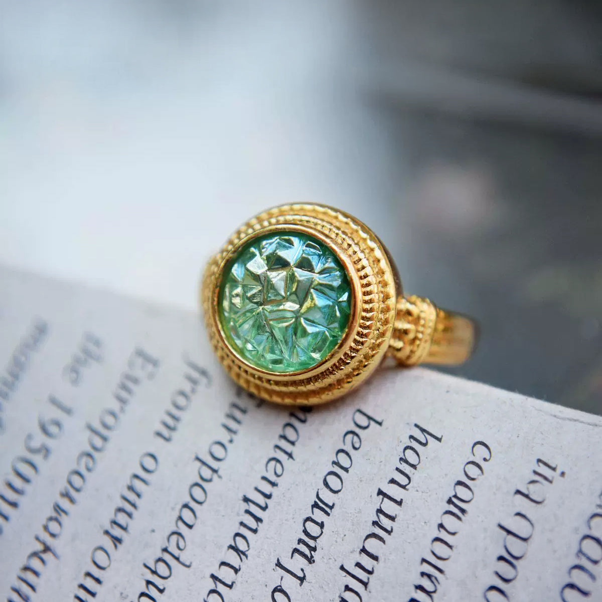 Isabella Green Round Gemstone Vintage Ring