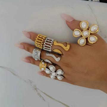 Annelise Statement Ring