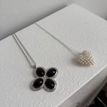Aliza Clover Pearl Necklace
