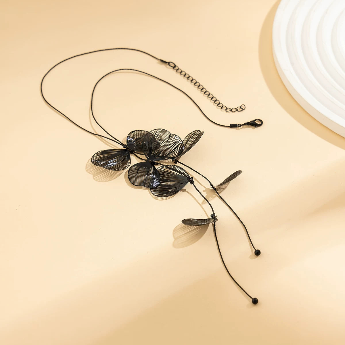 Missy Jewelry - Karmen Ginkgo Leaf Tassel Necklace