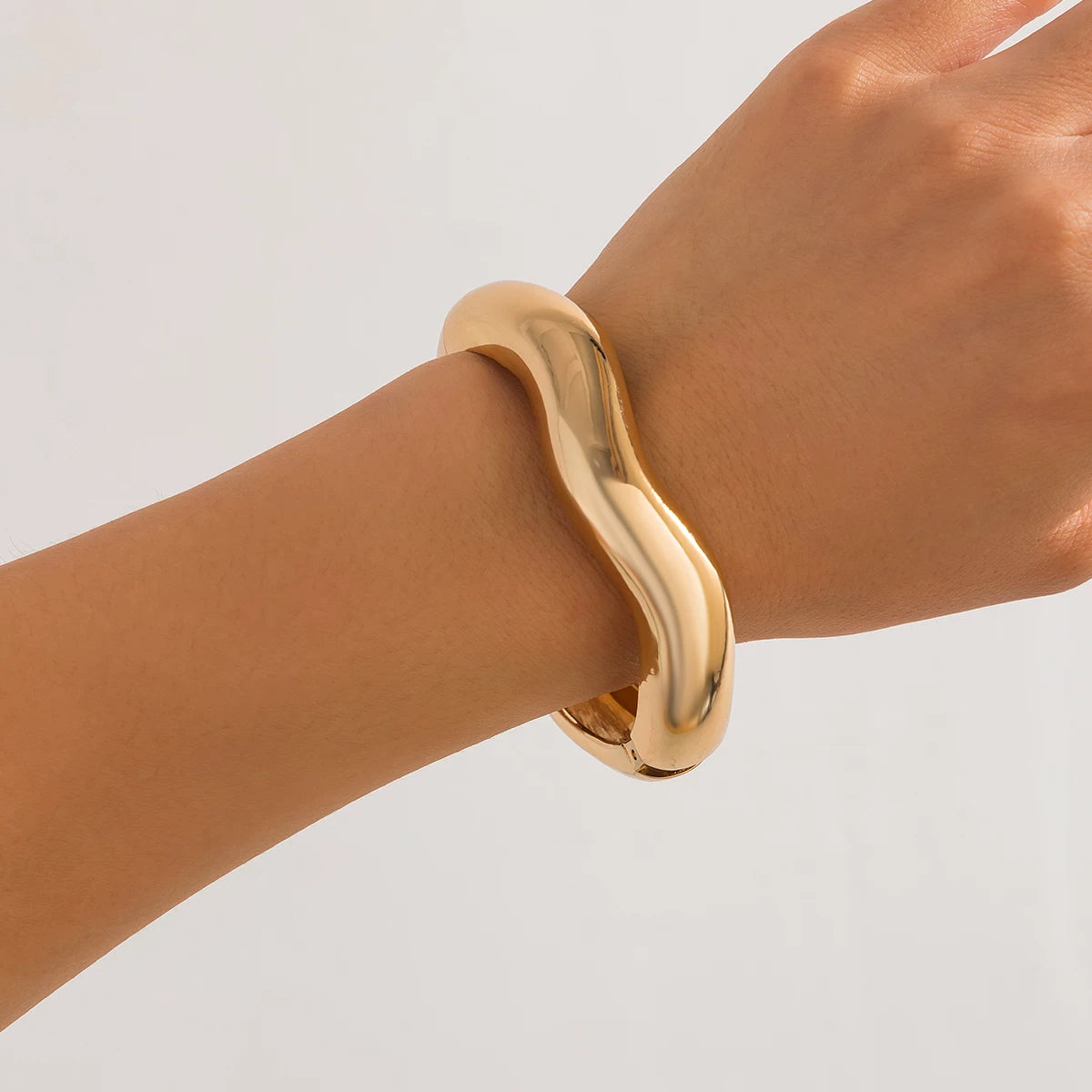Missy Jewelry - Kynlie Floral Enamel Stacking Bangle