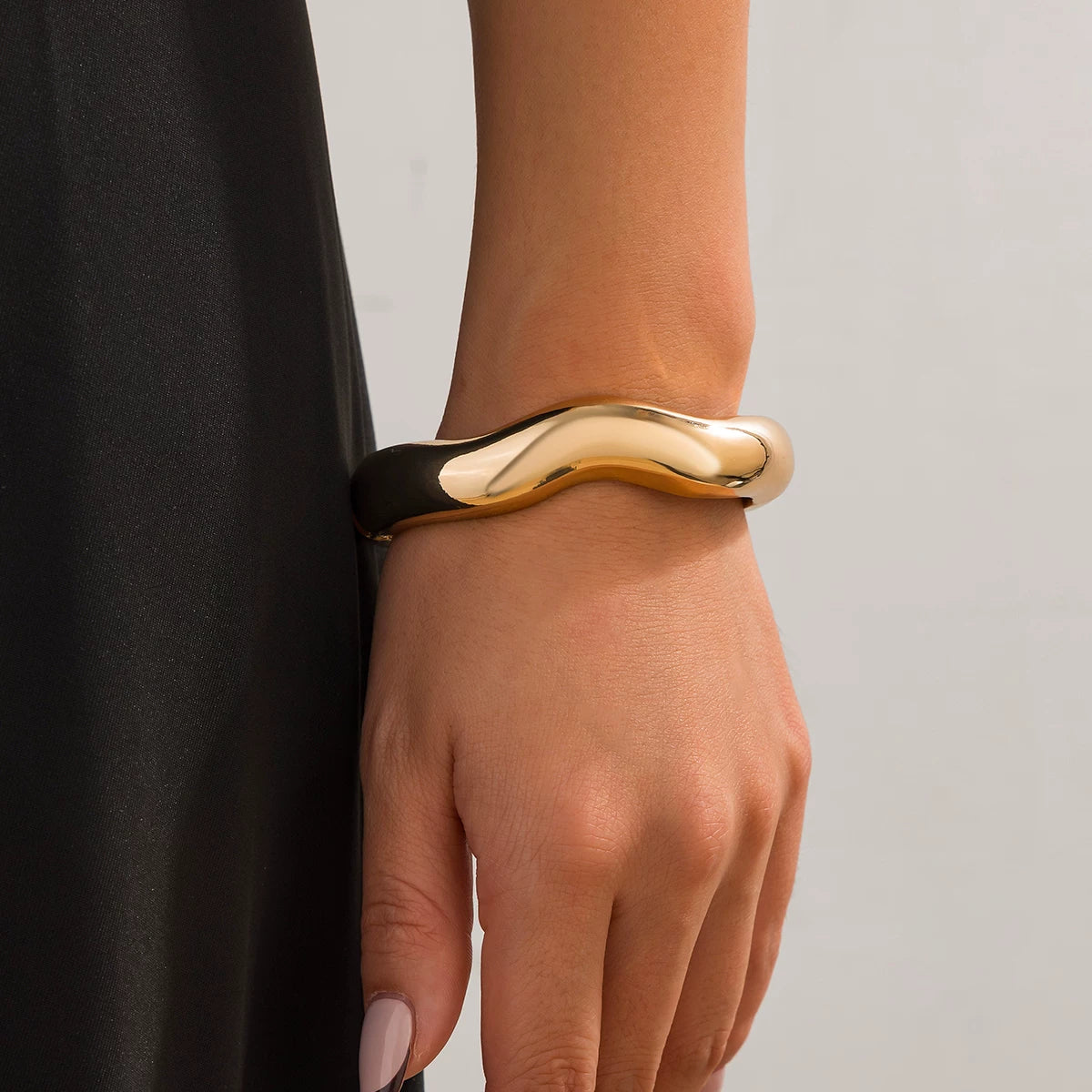 Missy Jewelry - Kynlie Floral Enamel Stacking Bangle