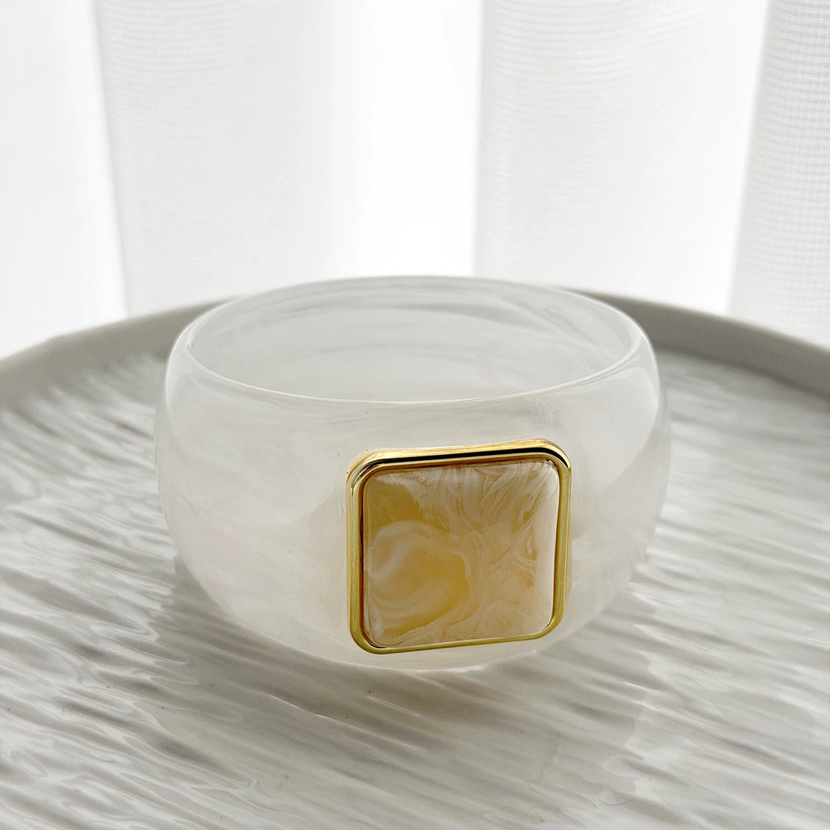 Missy Jewelry - Liana Retro Chunky Resin Bangle