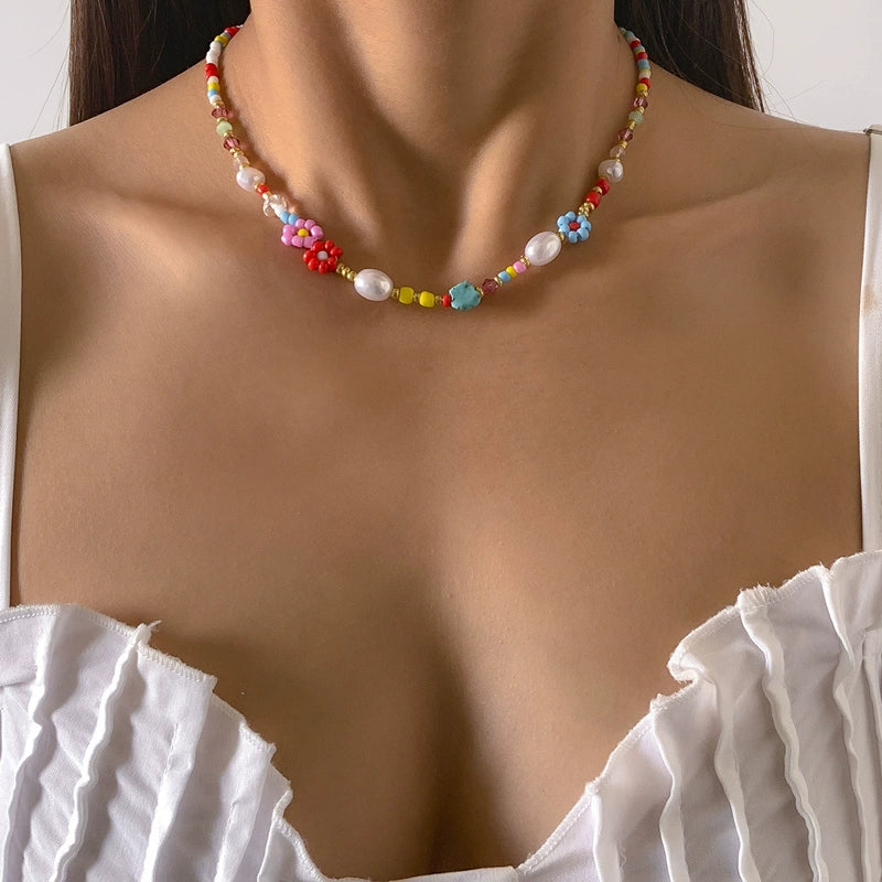 Missy Jewelry - Pennelope Colorful Daisy Beaded Necklace