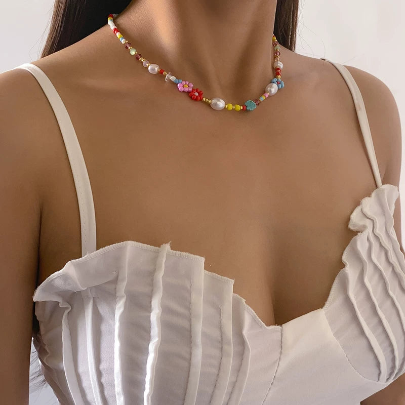 Missy Jewelry - Pennelope Colorful Daisy Beaded Necklace