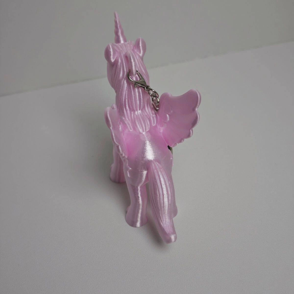 3D Printed Heart Unicorn Keychain [GJ53JG7R]