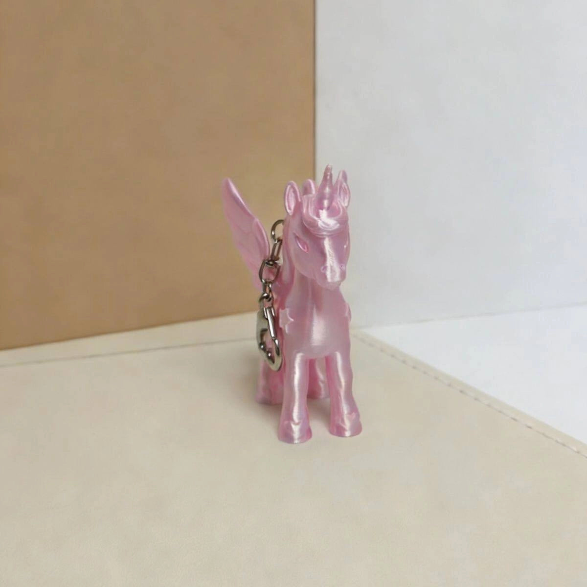 3D Printed Heart Unicorn Keychain [0SPZ4Z32]