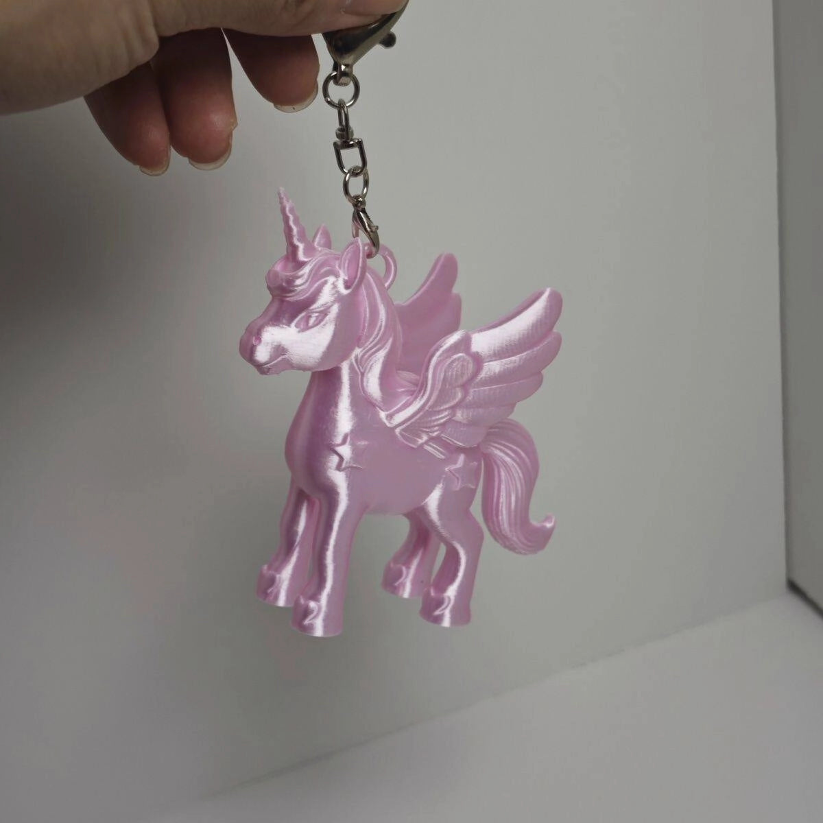 3D Printed Heart Unicorn Keychain [O8R1VQ11]