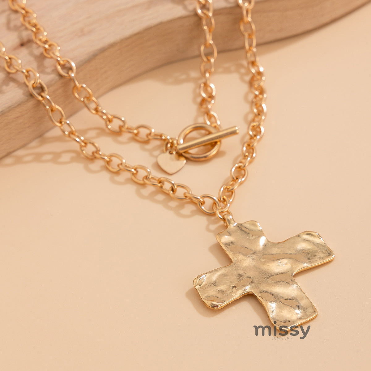 Abbigail Toggle Cross Necklace [VDQW9MRX]