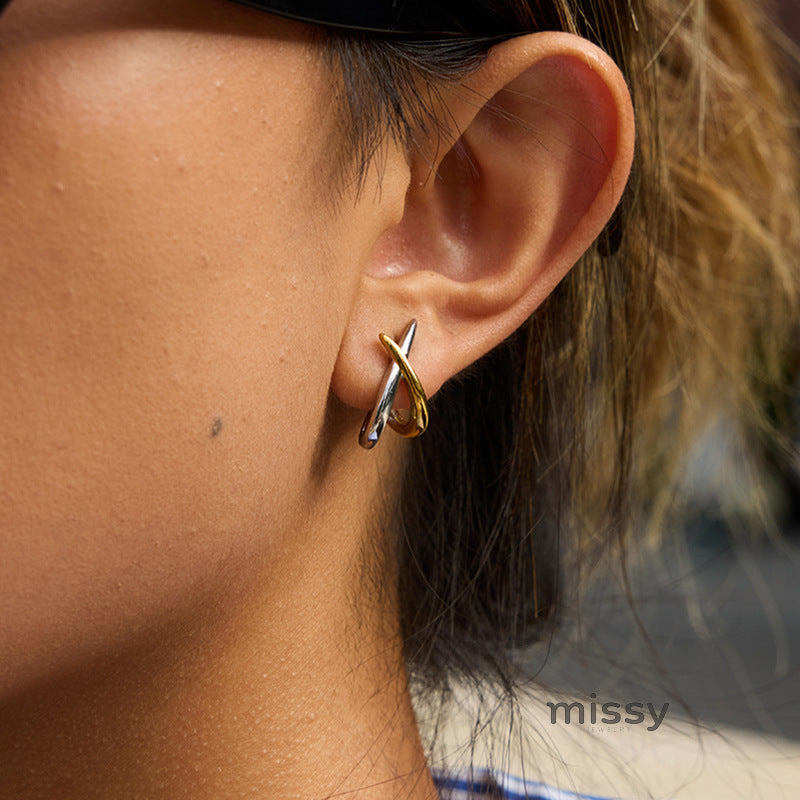Adalae Two-Tone Geometric Earrings [DULJU32R]