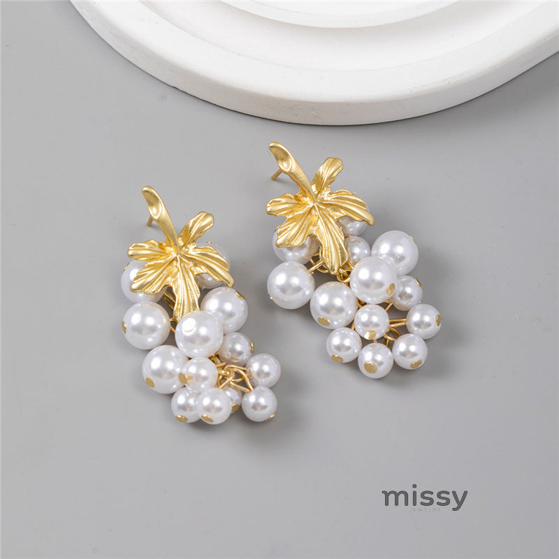 Adalyn Pearl Leaf Drop Earrings [L95IPSWC]