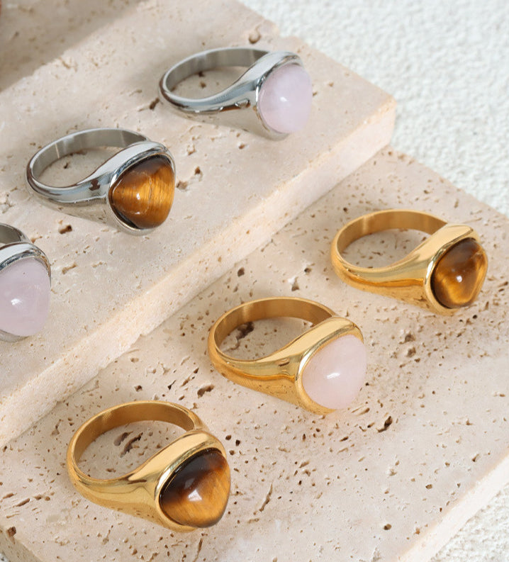 Addie Triangle Stone Ring [WZVMVSMA]