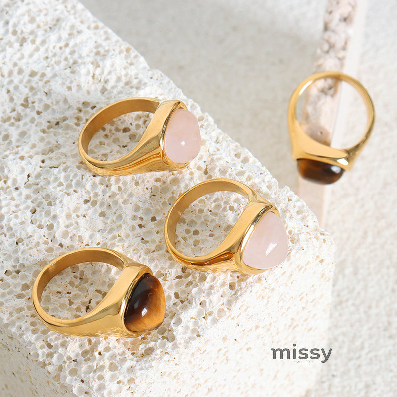 Addie Triangle Stone Ring [STTJVT1D]