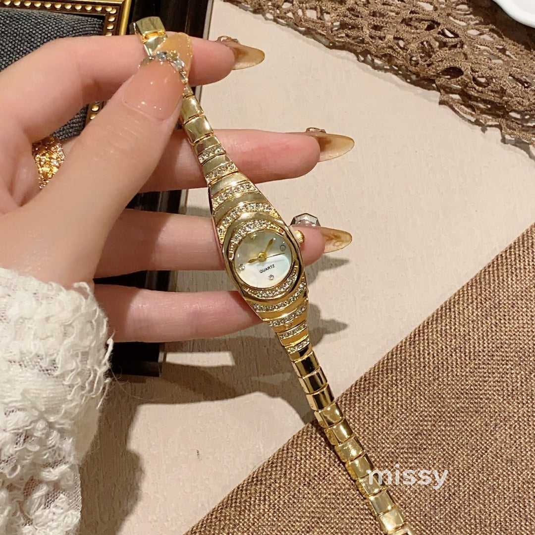 Adilene Pearl Diamond Bracelet Watch [BEIAM7D7]