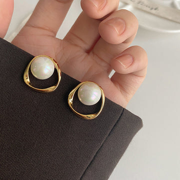 Afia Geometric Pearl Drop Earrings [28TA3E03]