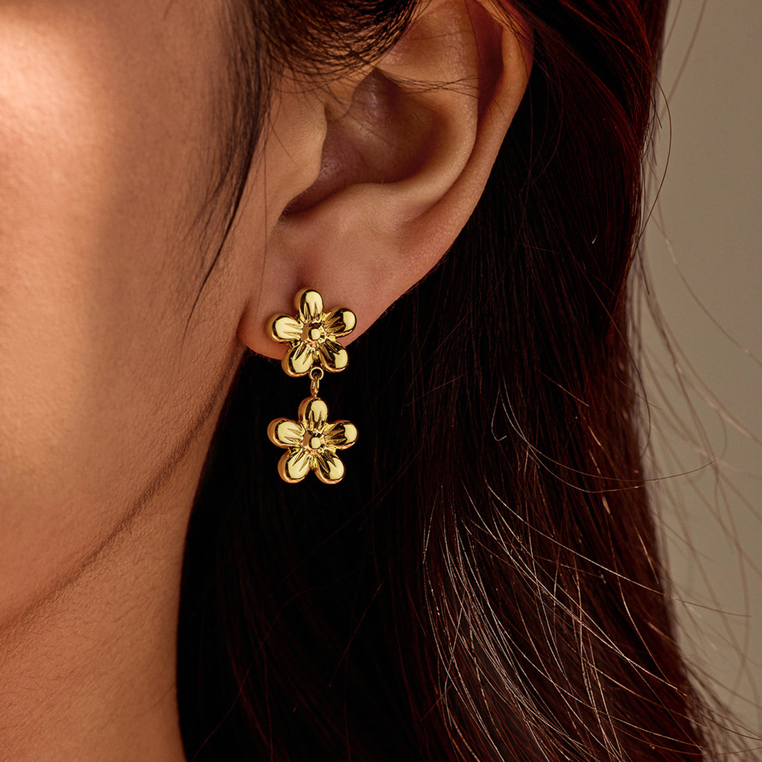 Aiden Petal Drop Earrings [ERYDM8Y4]