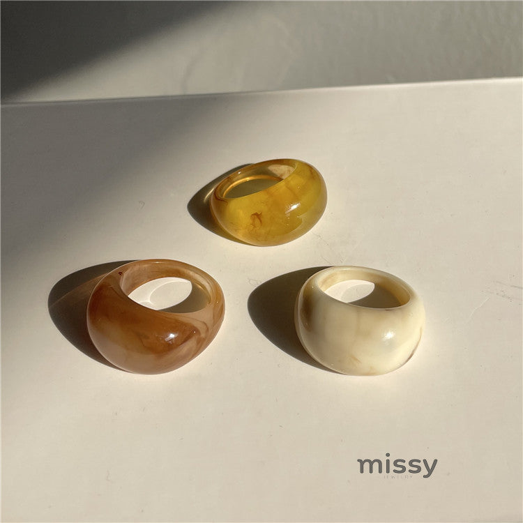Ainslee Stackable Resin Ring Set [RHYMY40N]