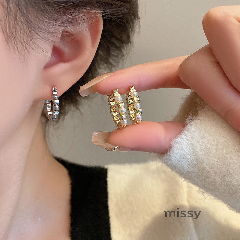 Akeelah Elegant Pearl Arc Earrings [P1M2V2YM]
