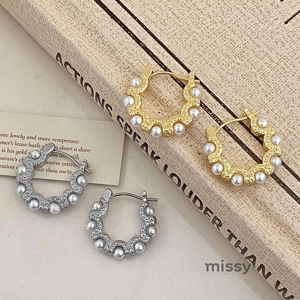 Akeelah Elegant Pearl Arc Earrings [NIHN5Y09]