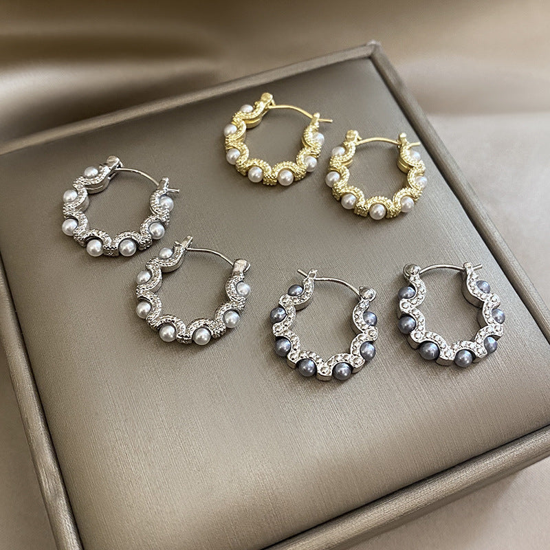 Akeelah Elegant Pearl Arc Earrings [ADS2EYV6]