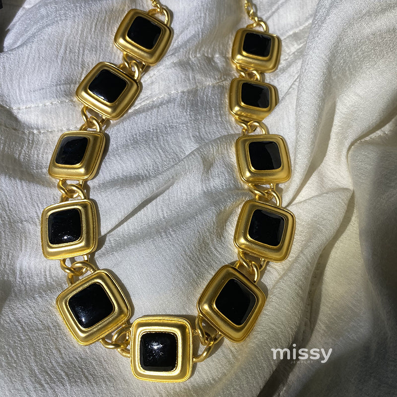 Alexis Medieval Square Link Necklace [UVJPDUGY]