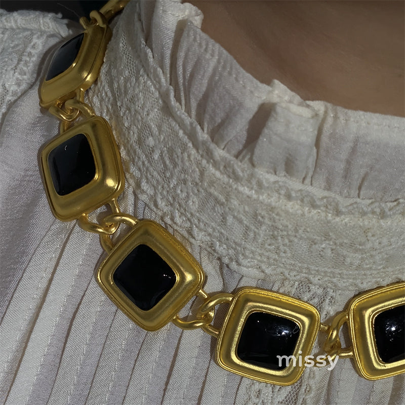 Alexis Medieval Square Link Necklace [BDEVT3A9]