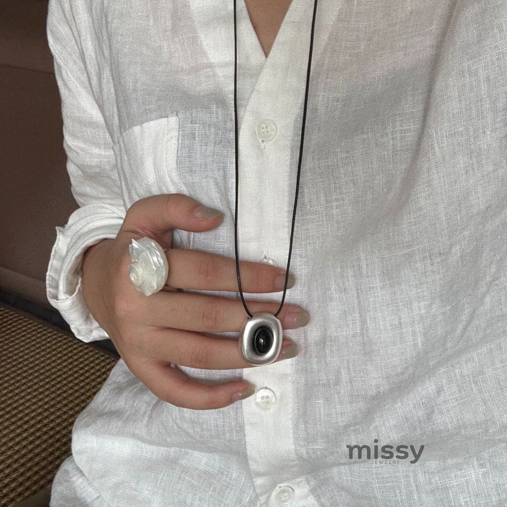 Alisson Infinite Bead Necklace [RRNII8TK]