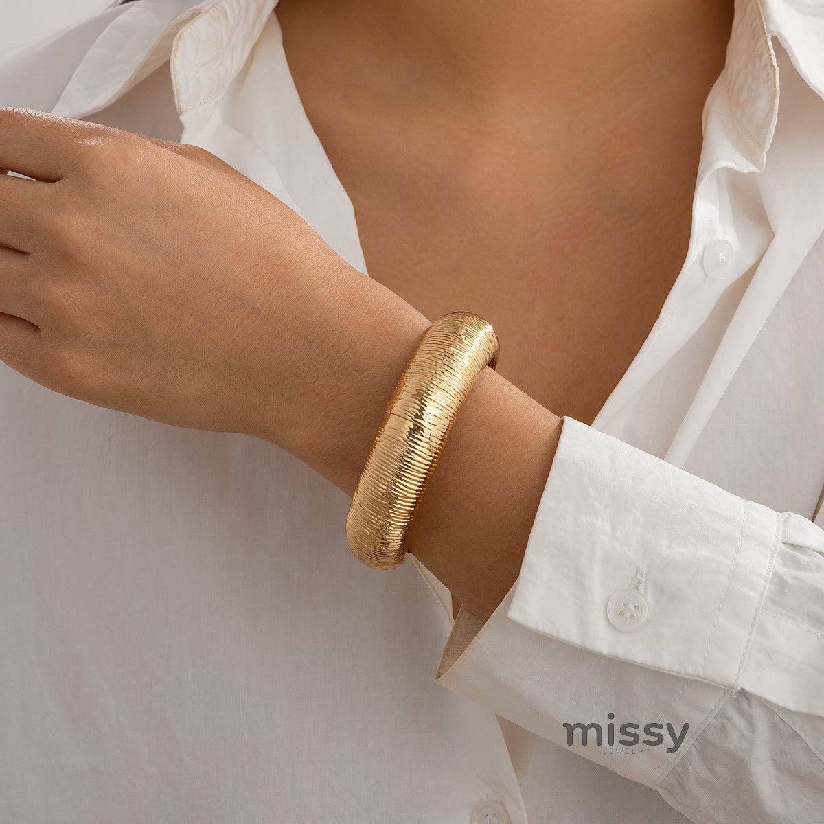 Allie Statement Geometric Bracelet [8KM6RUZY]