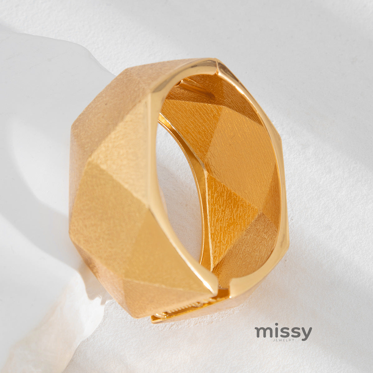 Allie Statement Geometric Bracelet [XY9KSZP7]
