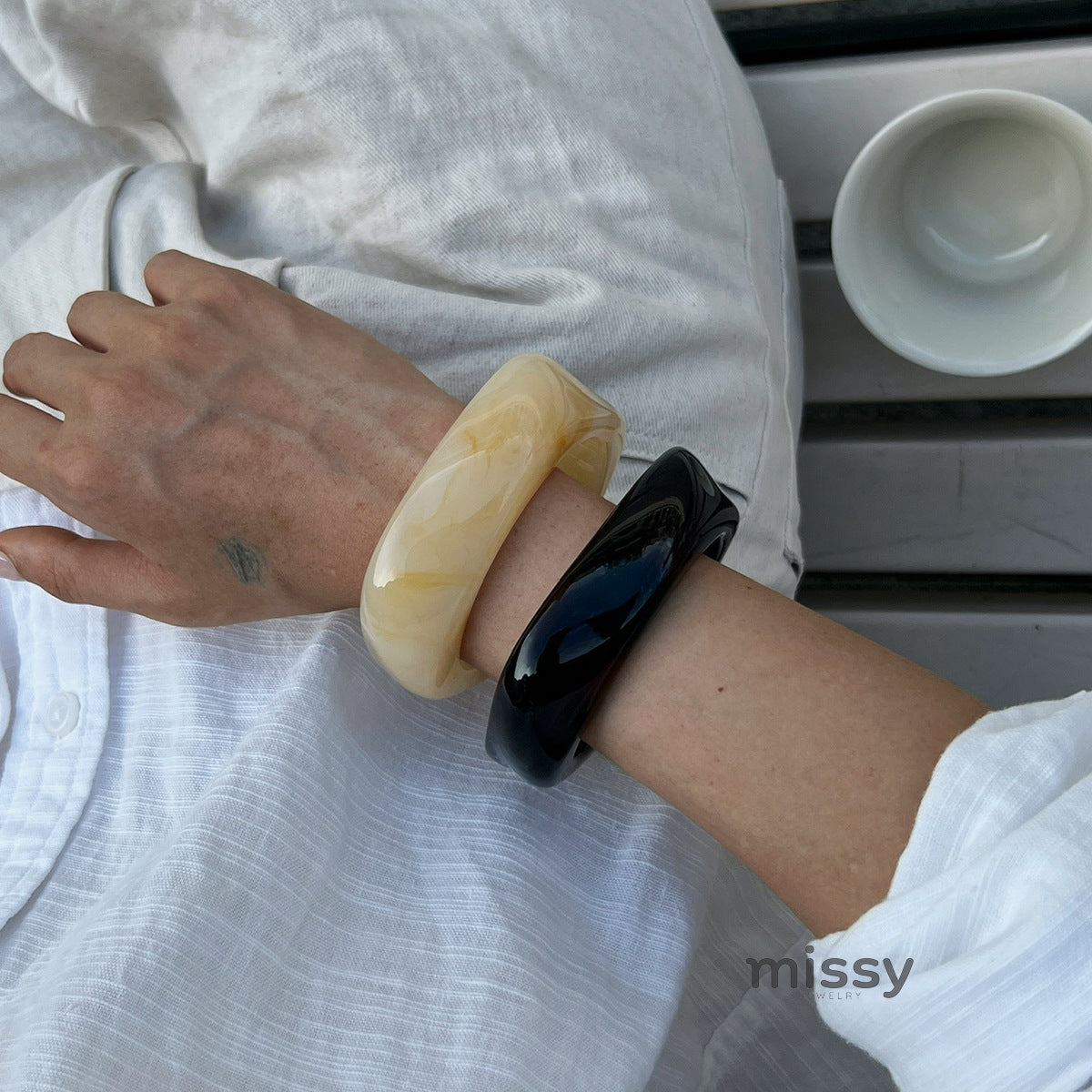 Aloni Marbled Acrylic Bracelet [08YEOXKE]