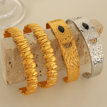 Amalie Enamel Cuff Bracelet [6NFCBM00]