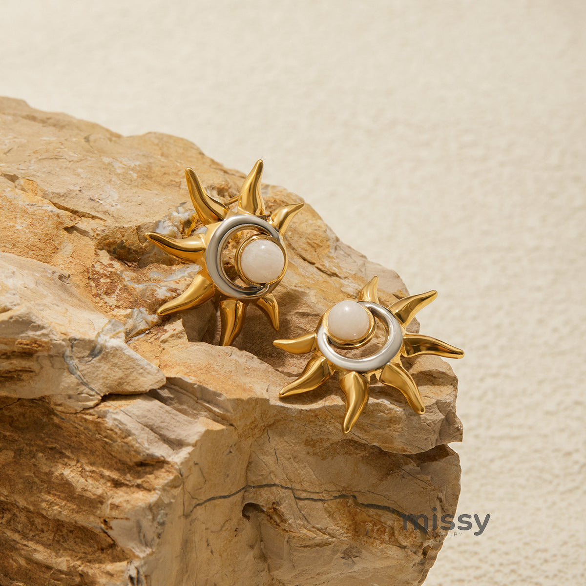 Amanda Sunburst Stud Earrings [4RD8Q6M1]