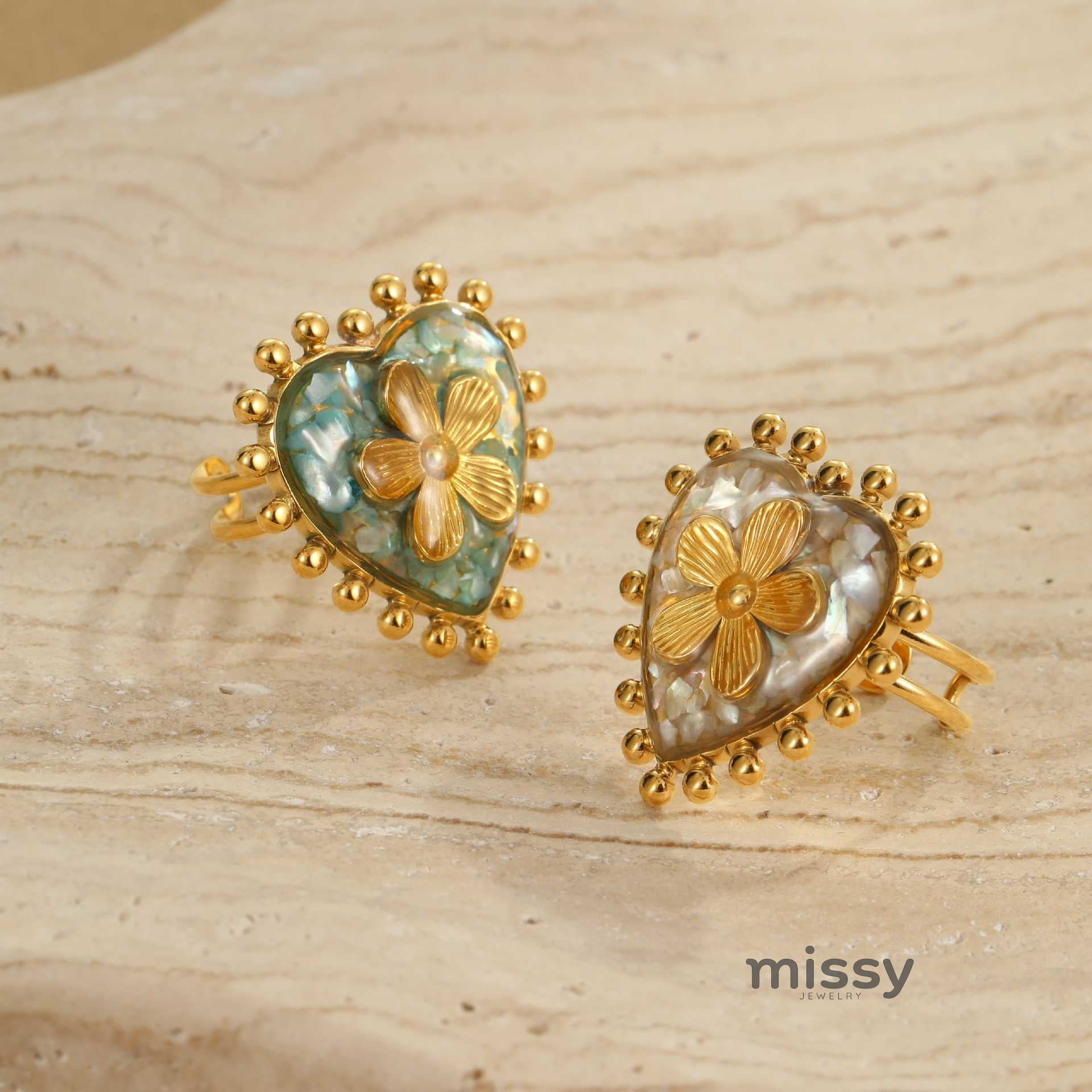 Amani Gold Petal Heart Ring [FJD26CHE]