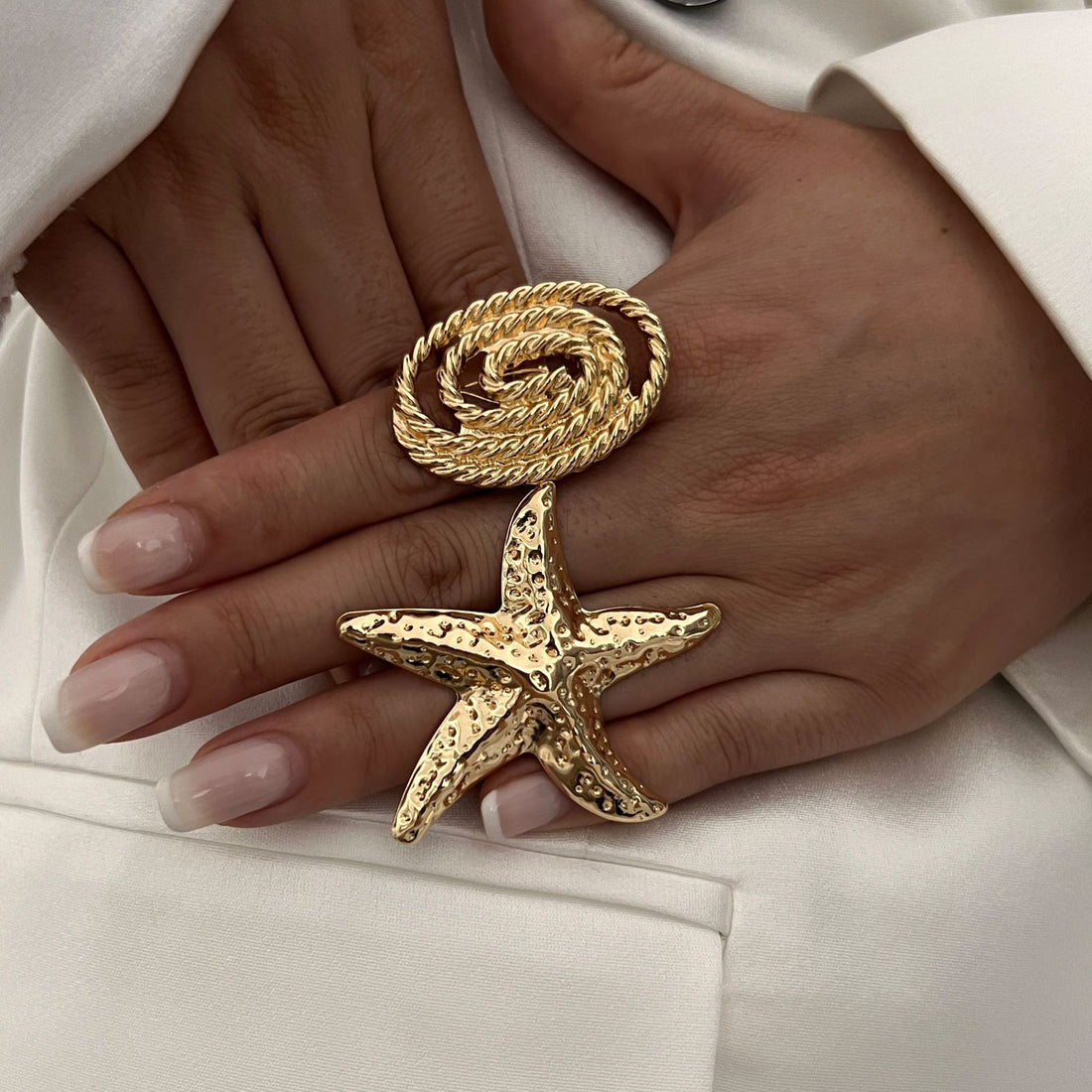 Amaryllis Starfish Statement Ring [57OIO59N]