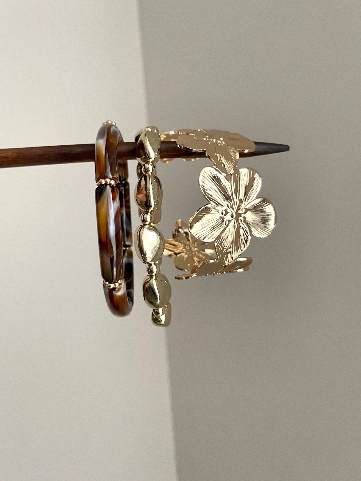 Amber Flower Charm Bracelet [3CRGVH1S]