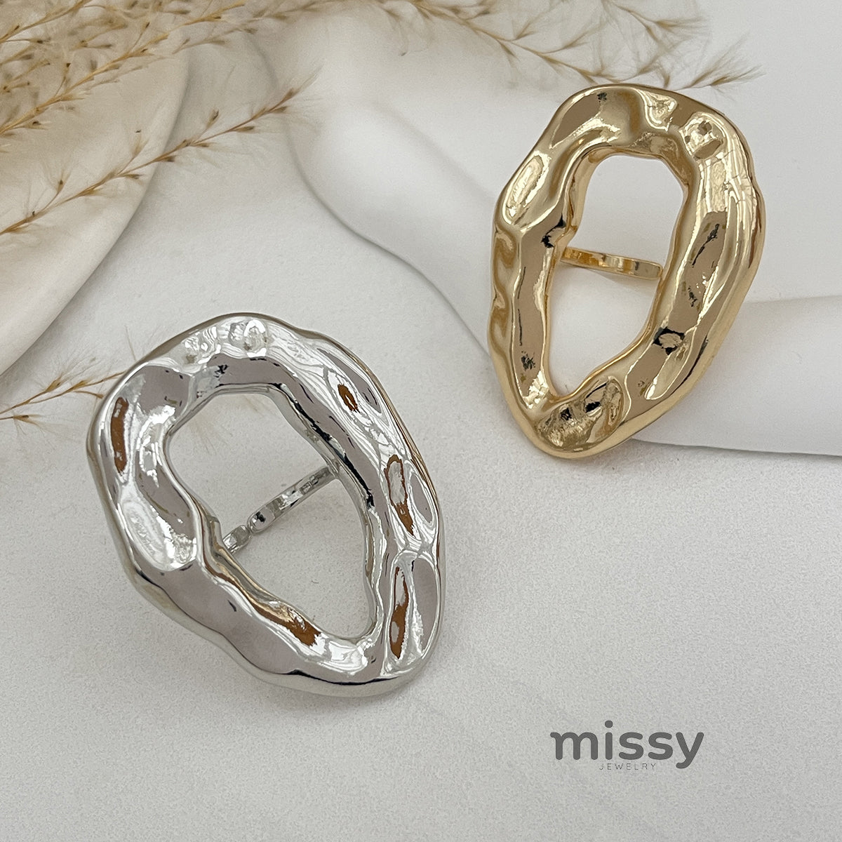 Ameena Geometric Petal Ring