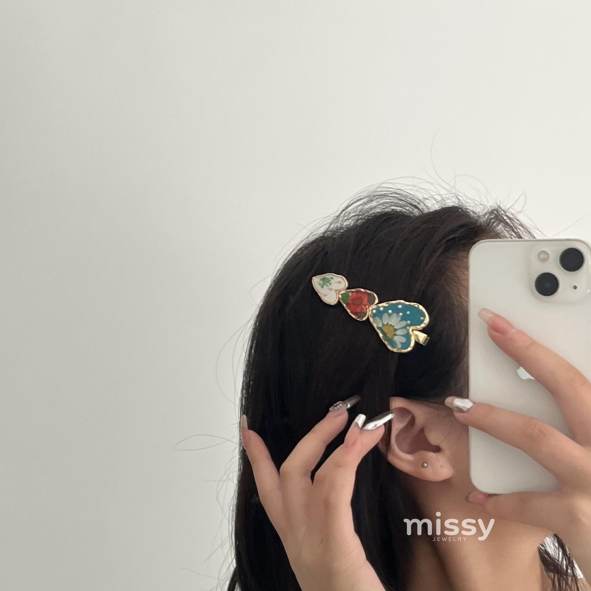Amena Enamel Flower Duckbill Clip [WYI1N4G2]