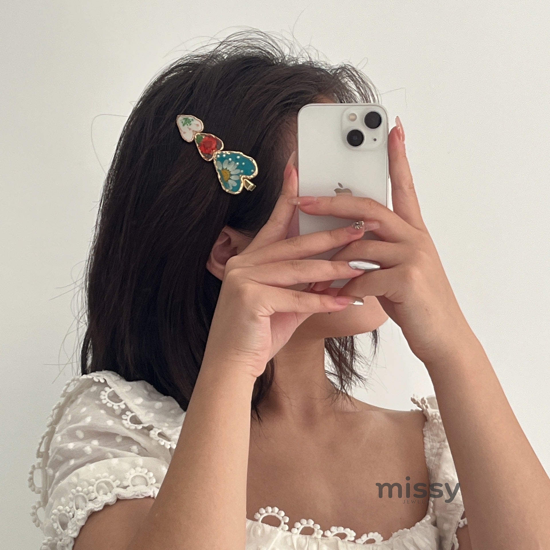 Amena Enamel Flower Duckbill Clip [6GPS1GT0]