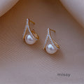 Amerie Sculptural Pearl Earrings [ZA8VDX9V]