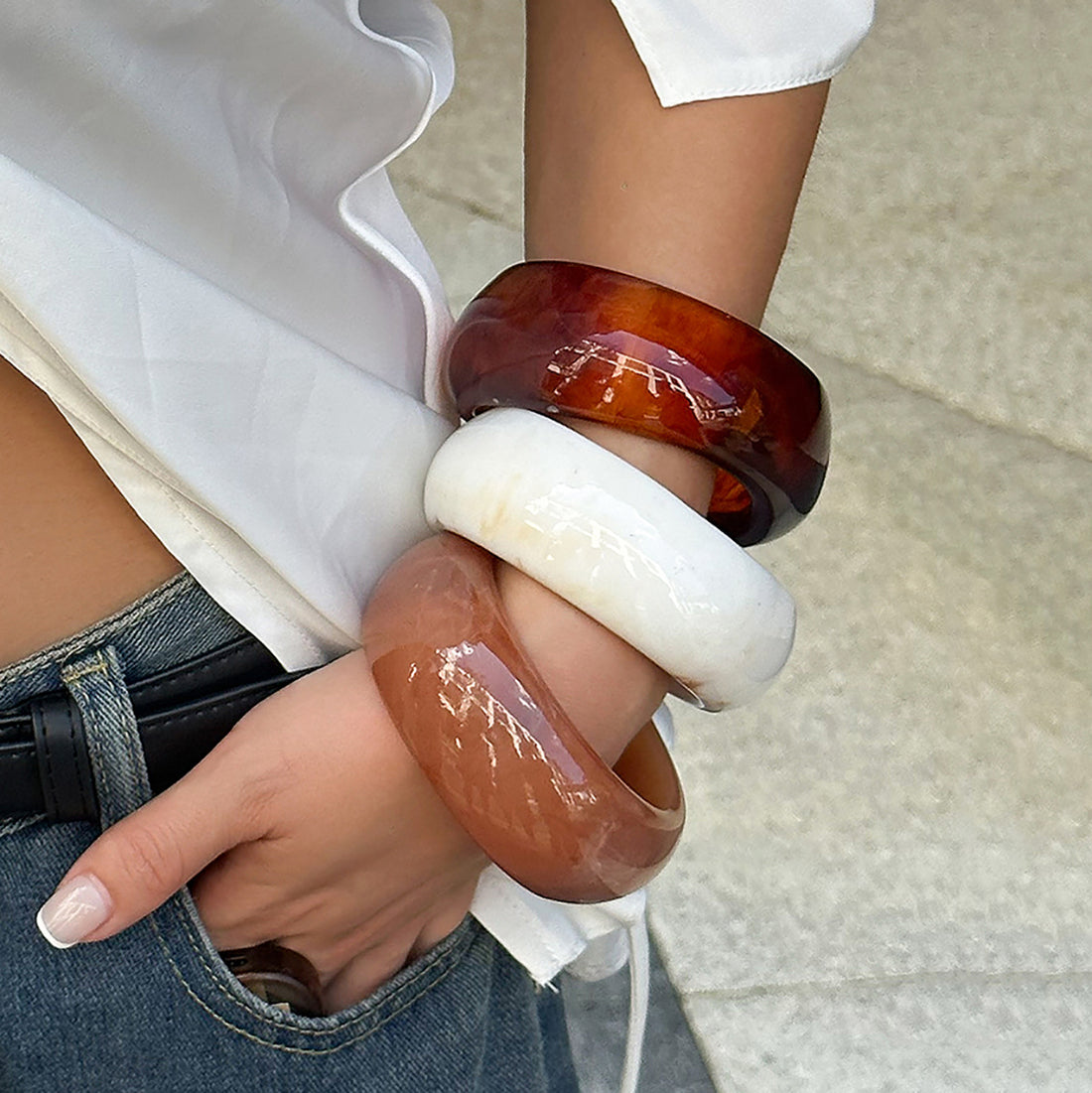 An Translucent Resin Bangle [XQAMXTCJ]