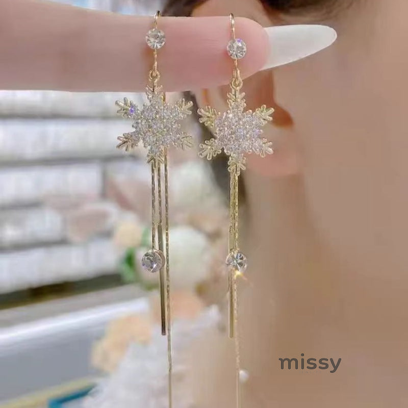 Anahita Snowflake Drop Earrings [610I6FZ3]