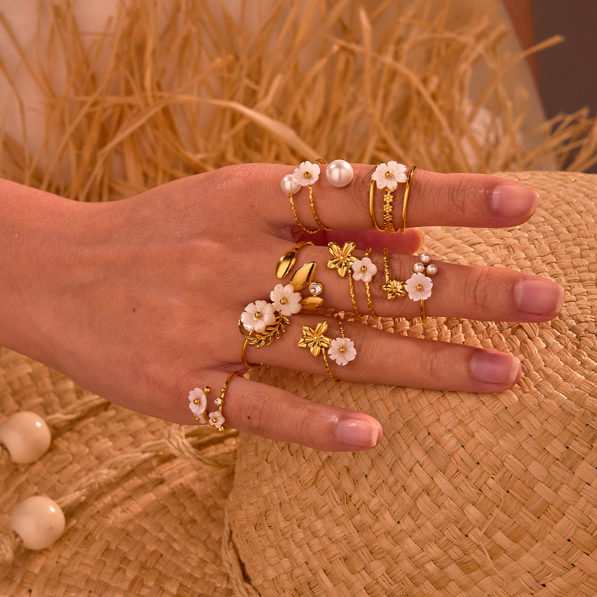 Analucia Floral Pearl Ring [ZVBESK21]