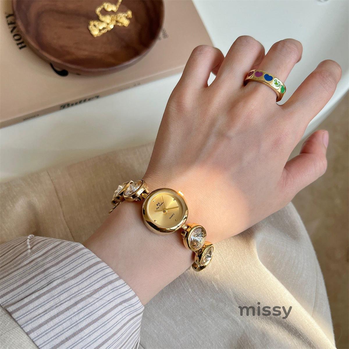 Anessa Crystal Bracelet Watch [IHU54EV3]