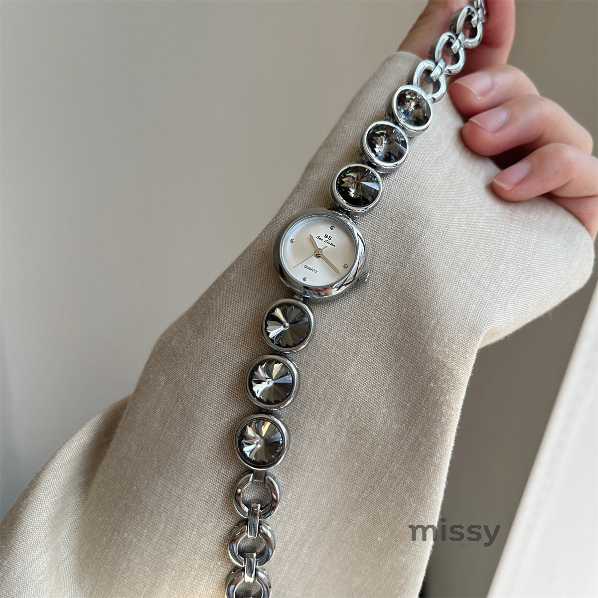Anessa Crystal Bracelet Watch [NOJSRG06]