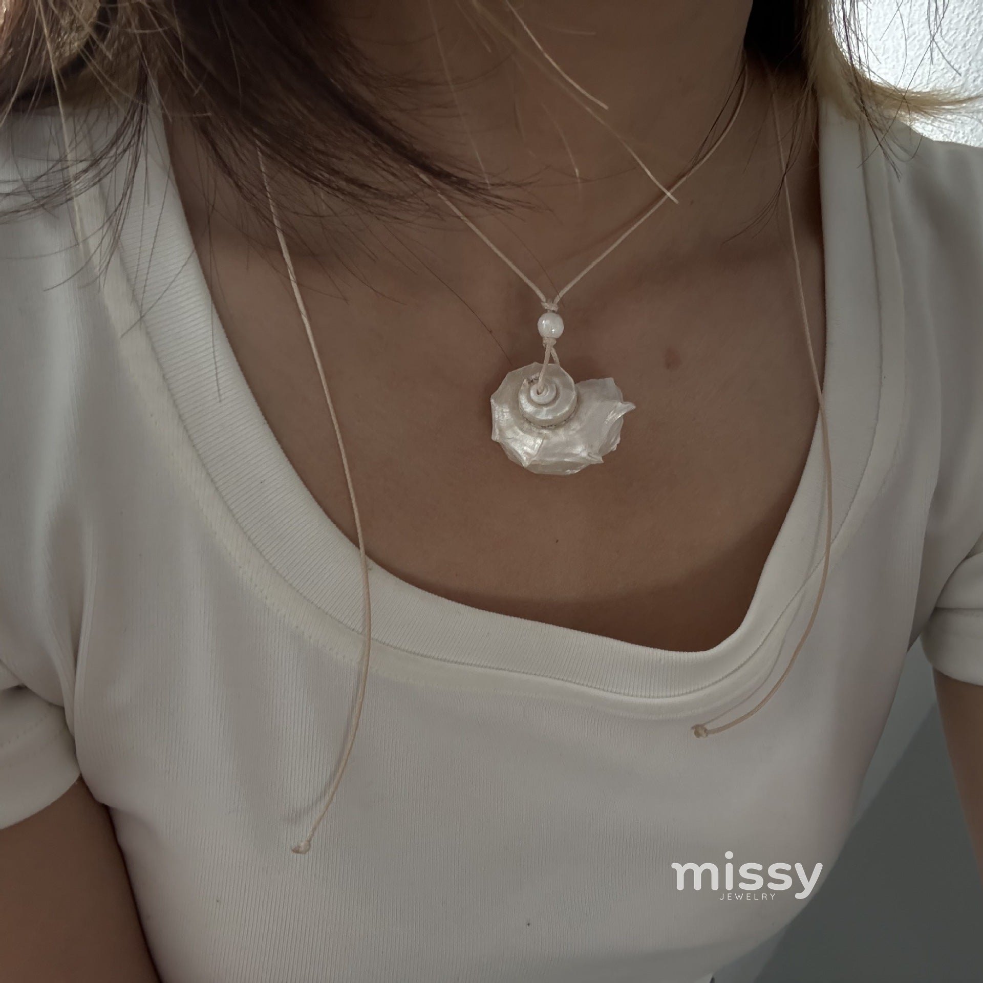 Anijah Shell Pearl Collection [OE1JNGC7]
