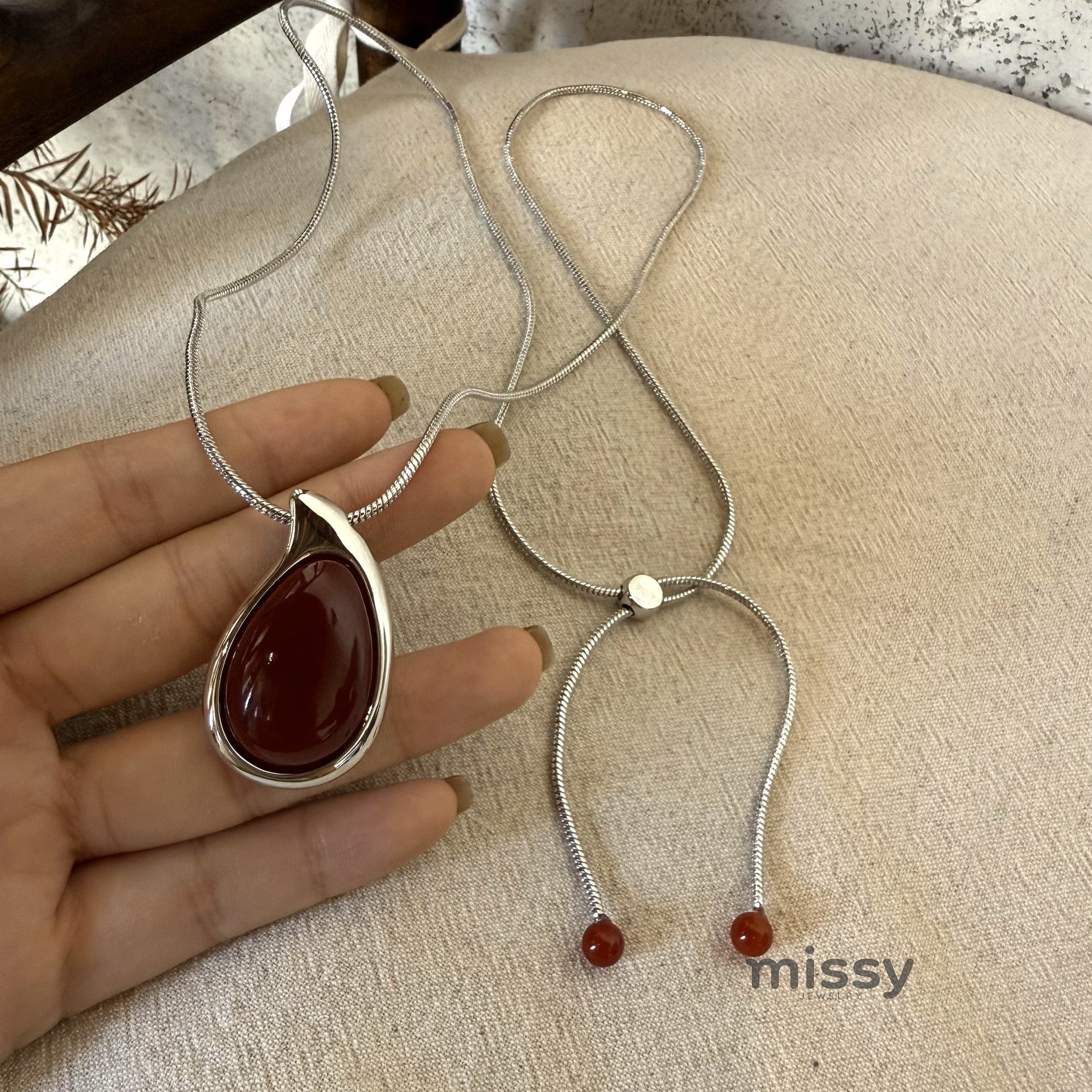 Annaly Agate Drop Necklace [N9XNJC4D]
