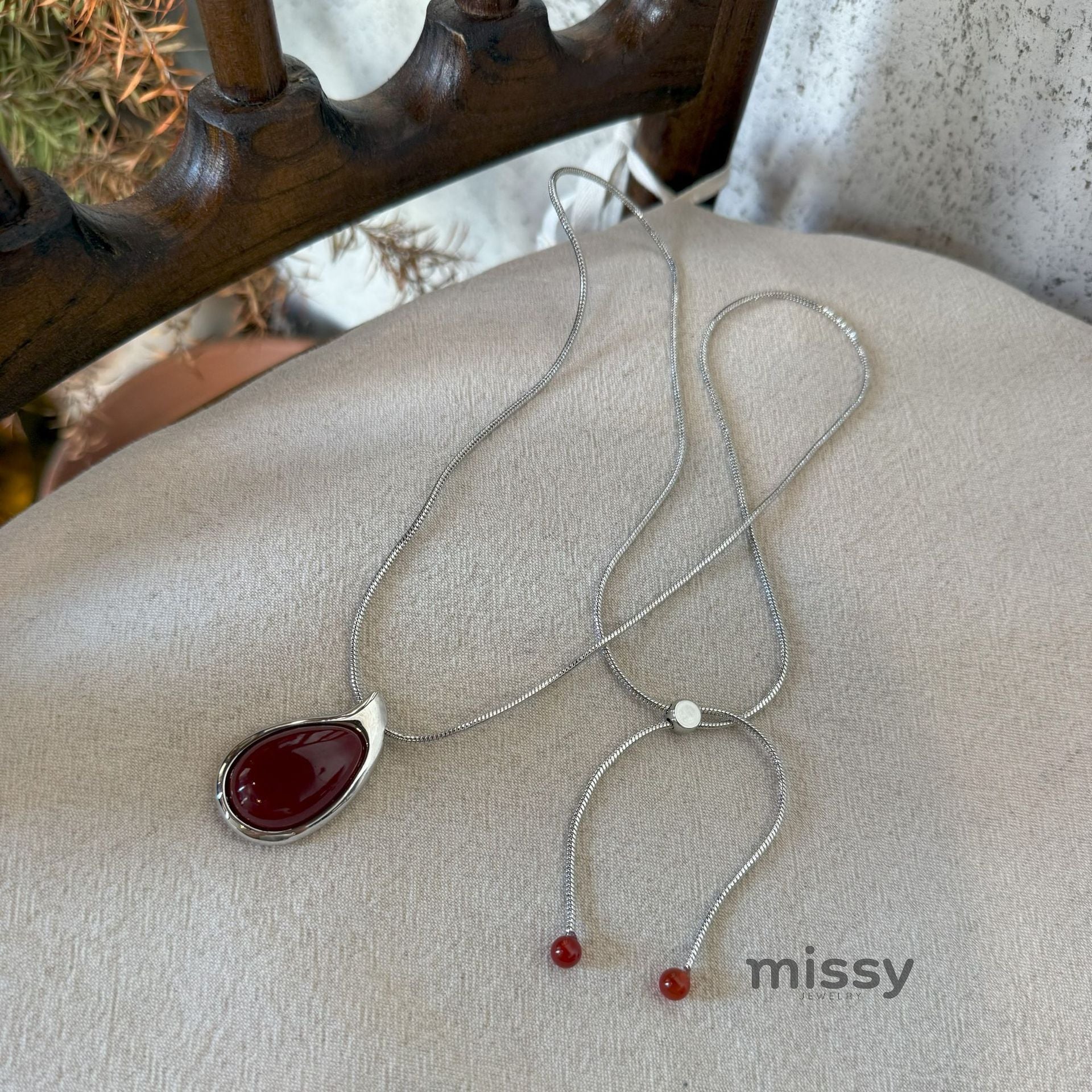 Annaly Agate Drop Necklace [CWIATXAF]
