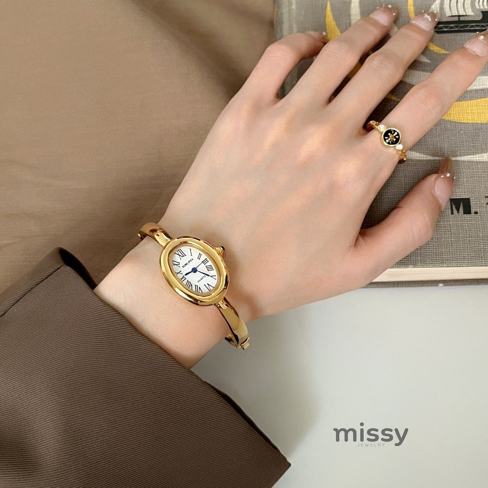 Anorah Diamond Oval Bracelet Watch [01WFZME0]