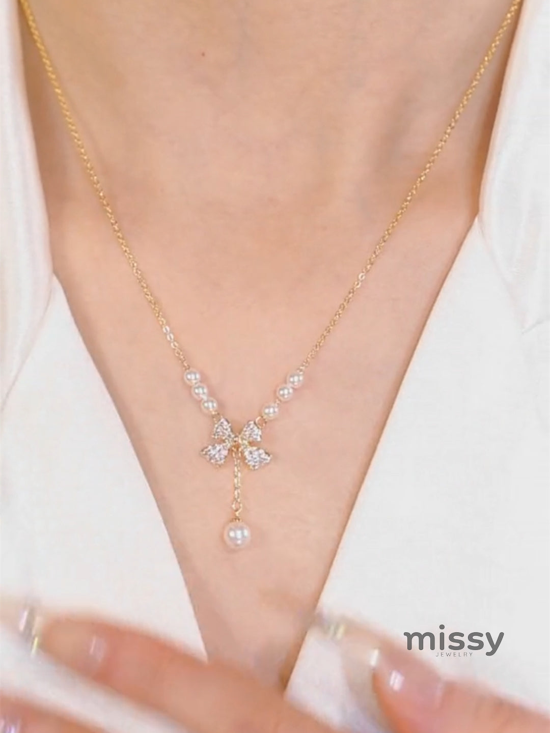 Arantza Pearl Butterfly Tassel Necklace