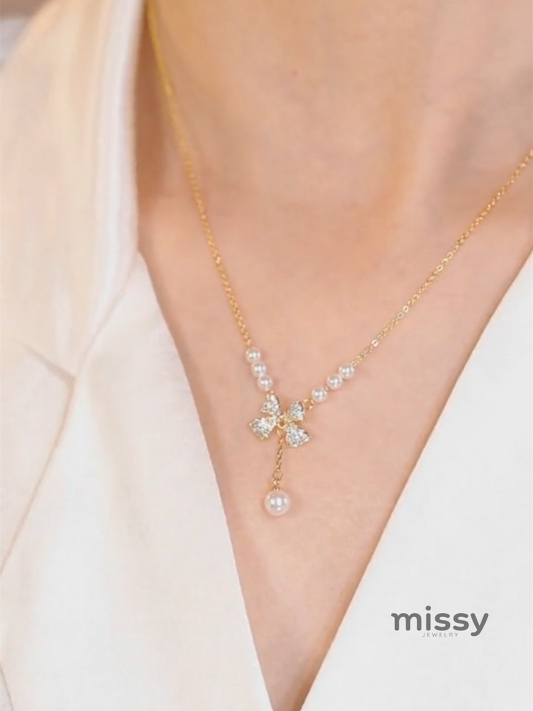 Arantza Pearl Butterfly Tassel Necklace